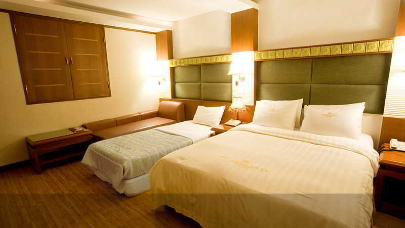 Reborn Suwon Silkroad Hotel Buitenkant foto