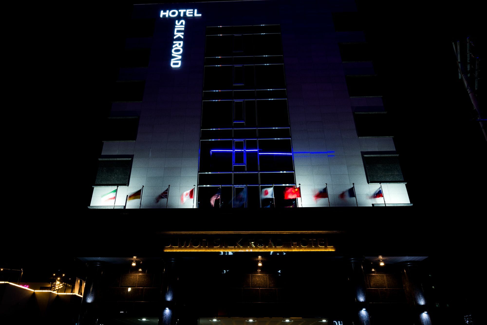 Reborn Suwon Silkroad Hotel Buitenkant foto
