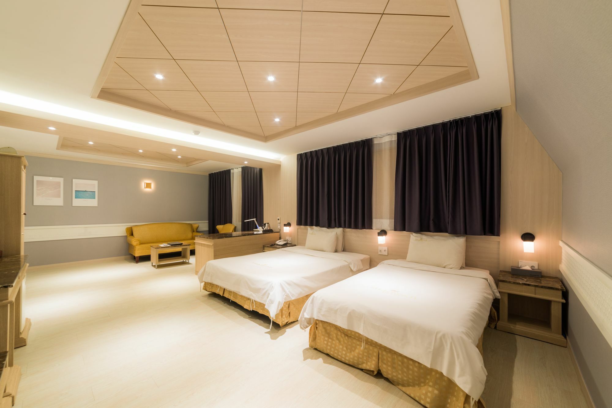 Reborn Suwon Silkroad Hotel Buitenkant foto