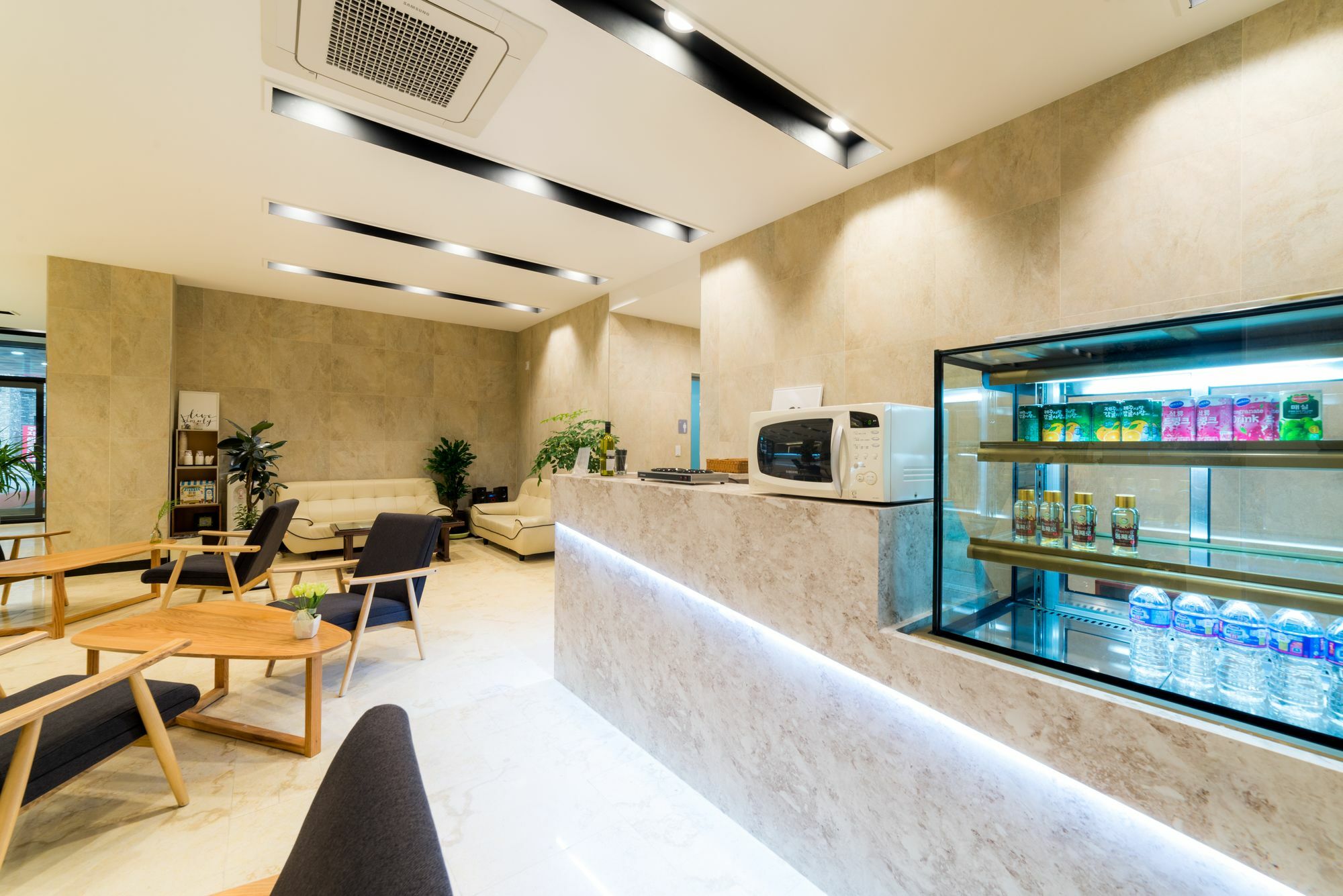 Reborn Suwon Silkroad Hotel Buitenkant foto