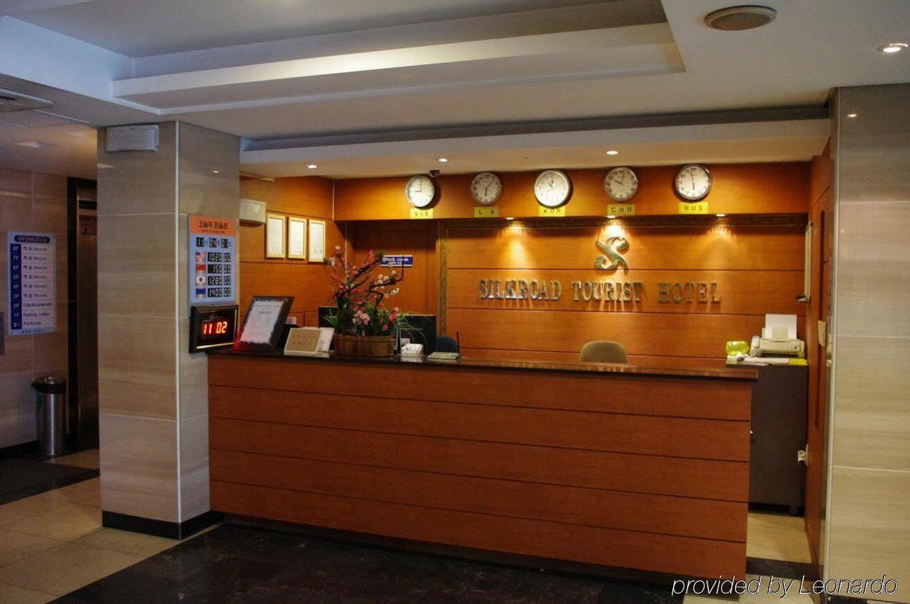 Reborn Suwon Silkroad Hotel Buitenkant foto